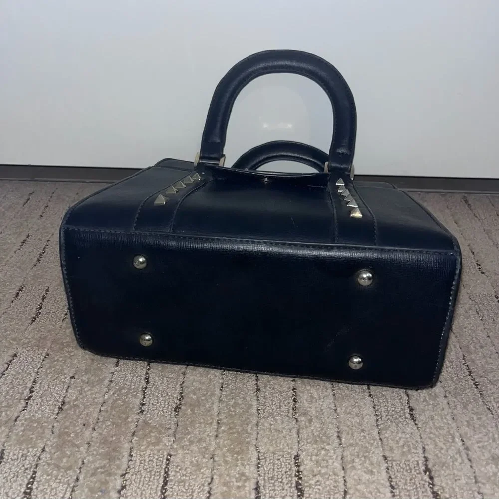 Structured black Leather Satchel Handbag - BBerry